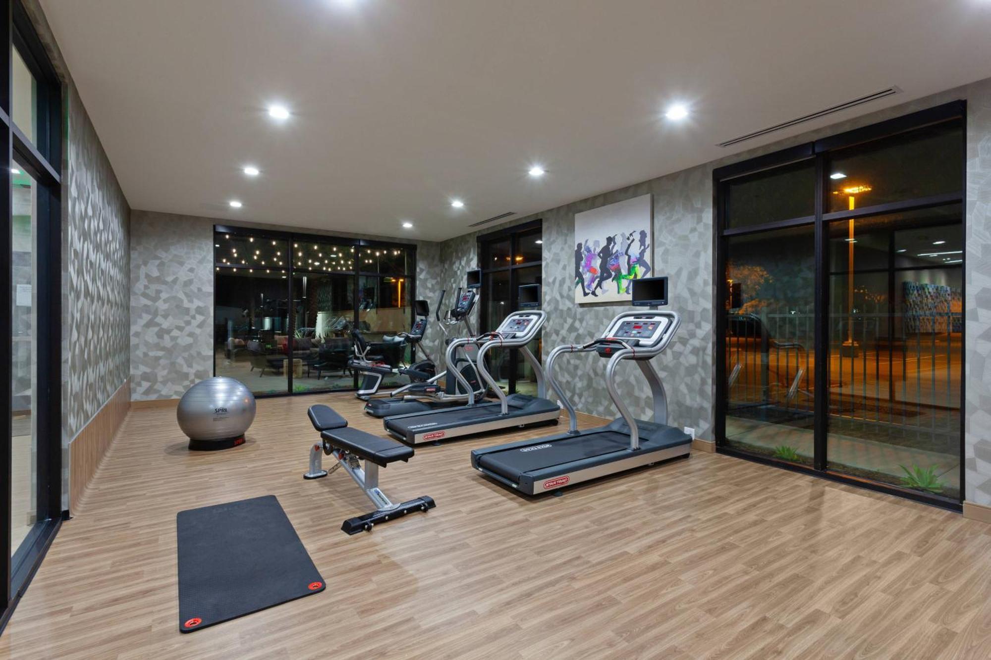 Towneplace Suites By Marriott San Diego Central Buitenkant foto